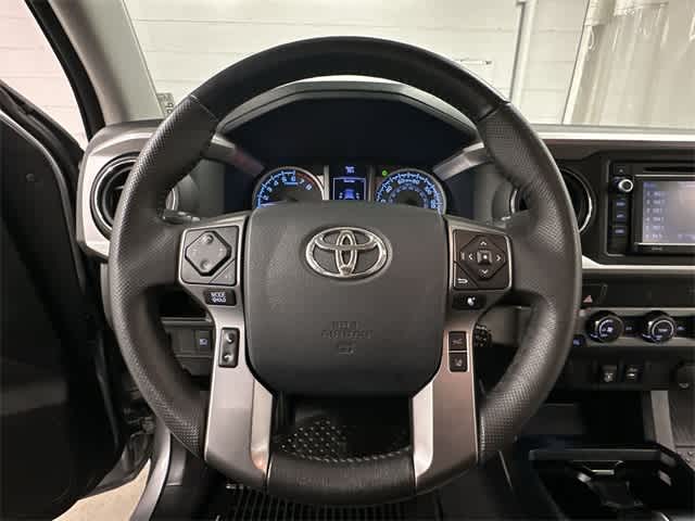 Thumbnail: 2019 Toyota Tacoma - 7
