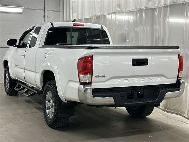 Thumbnail: 2017 Toyota Tacoma - 28