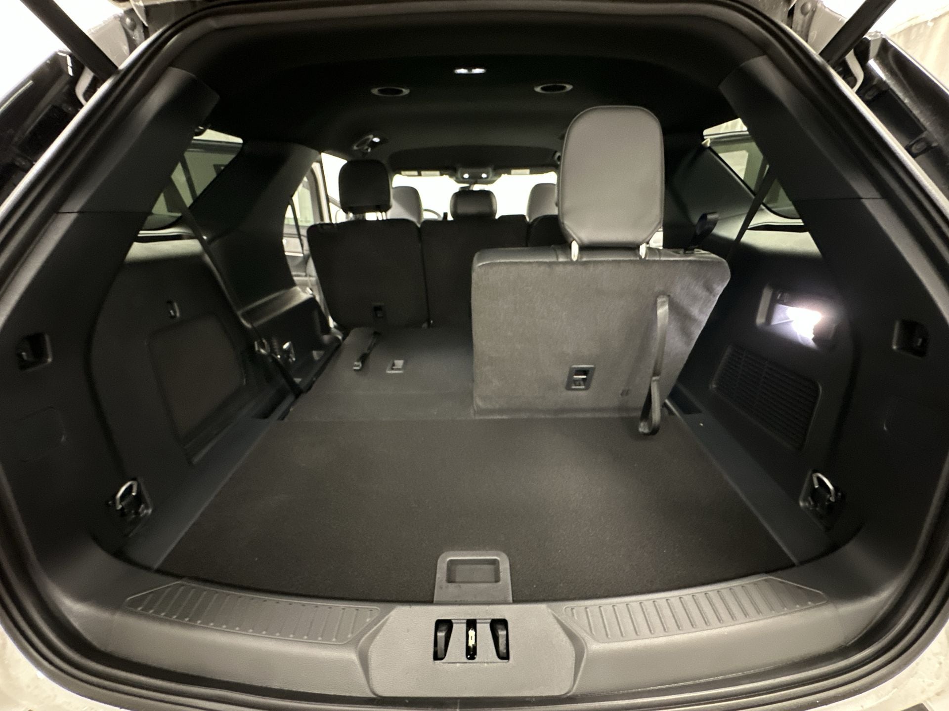 Thumbnail: 2026 Ford Explorer - 25