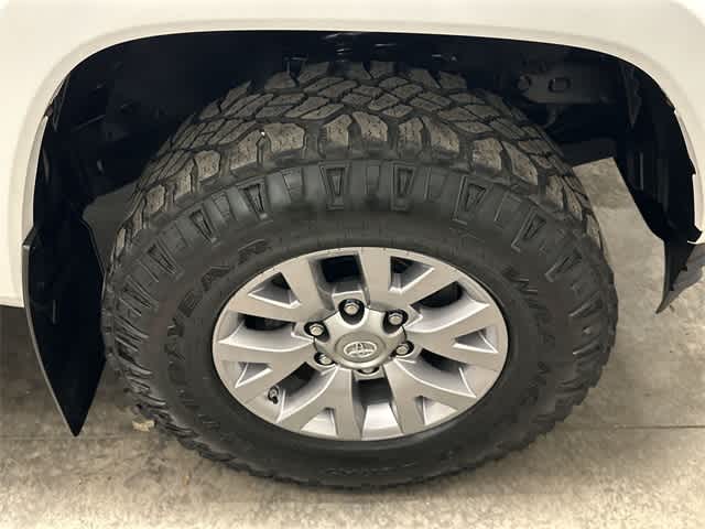 Thumbnail: 2017 Toyota Tacoma - 5