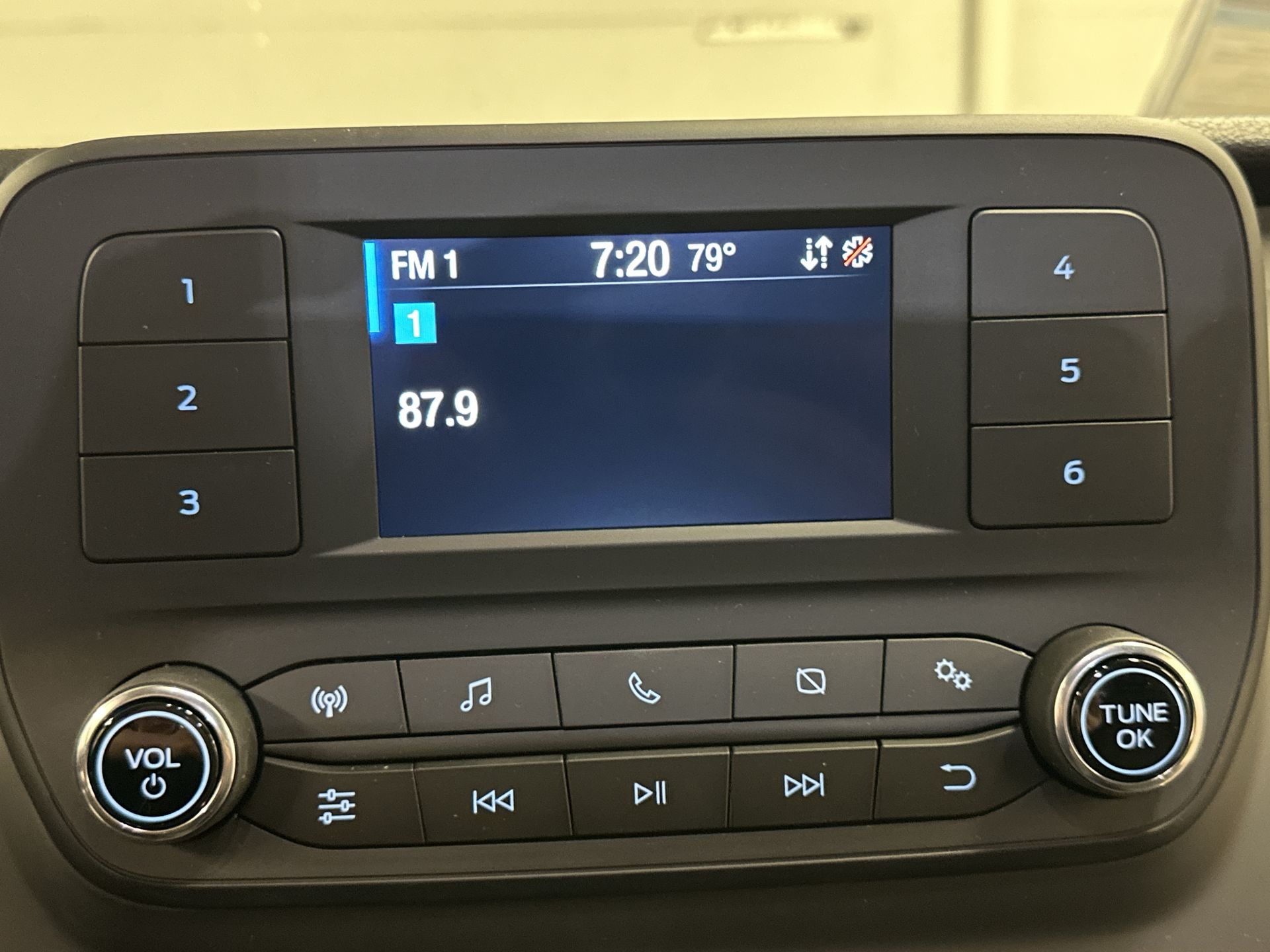 Thumbnail: 2025 Ford Transit Series - 10