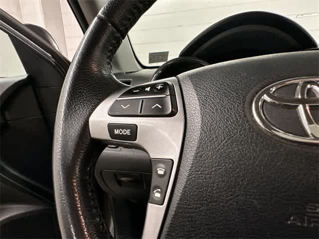 Thumbnail: 2013 Toyota Highlander - 9