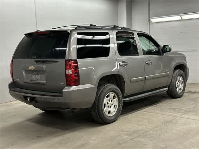 Thumbnail: 2009 Chevrolet Tahoe - 20