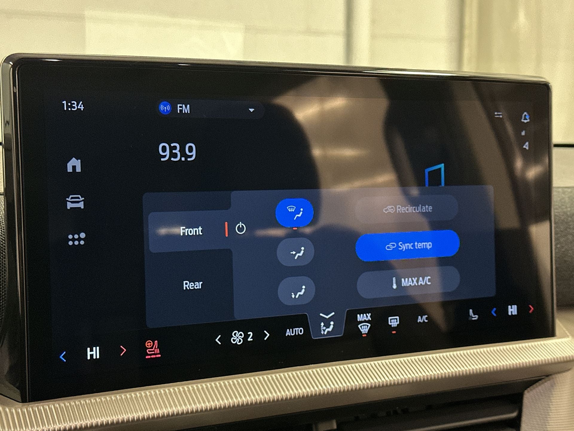 Thumbnail: 2026 Ford Explorer - 15