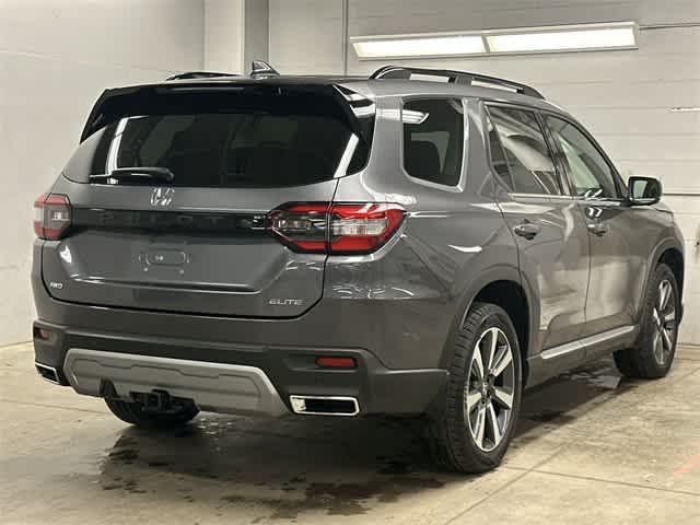 Thumbnail: 2023 Honda Pilot - 37