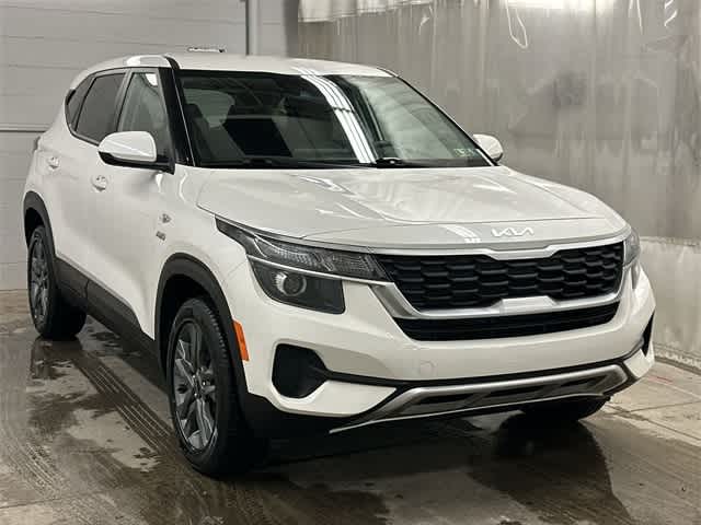 Thumbnail: 2023 Kia Seltos - 28