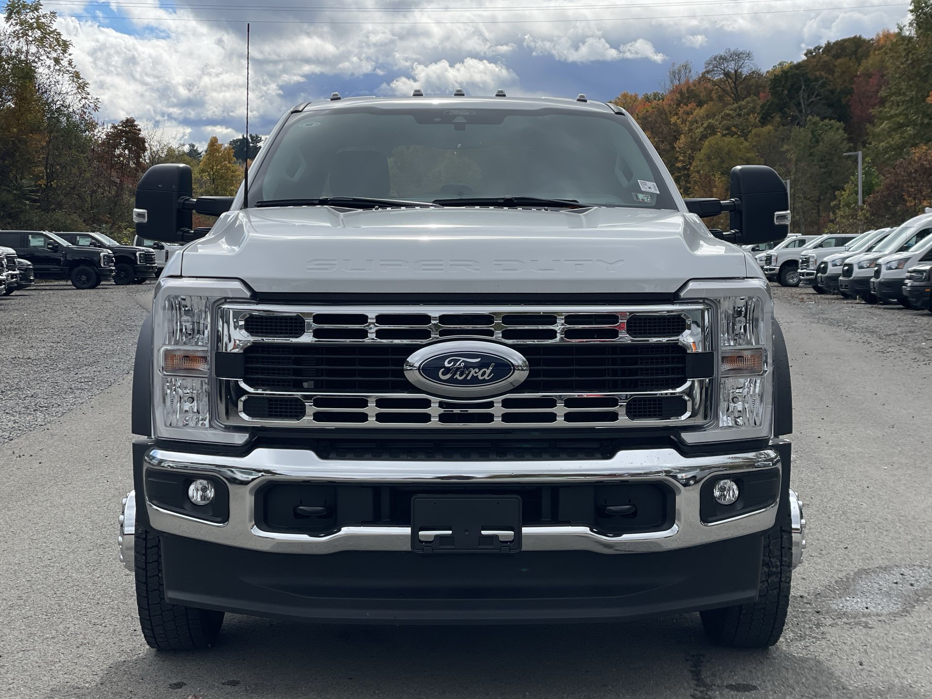 2024 Ford Econoline E-550 25