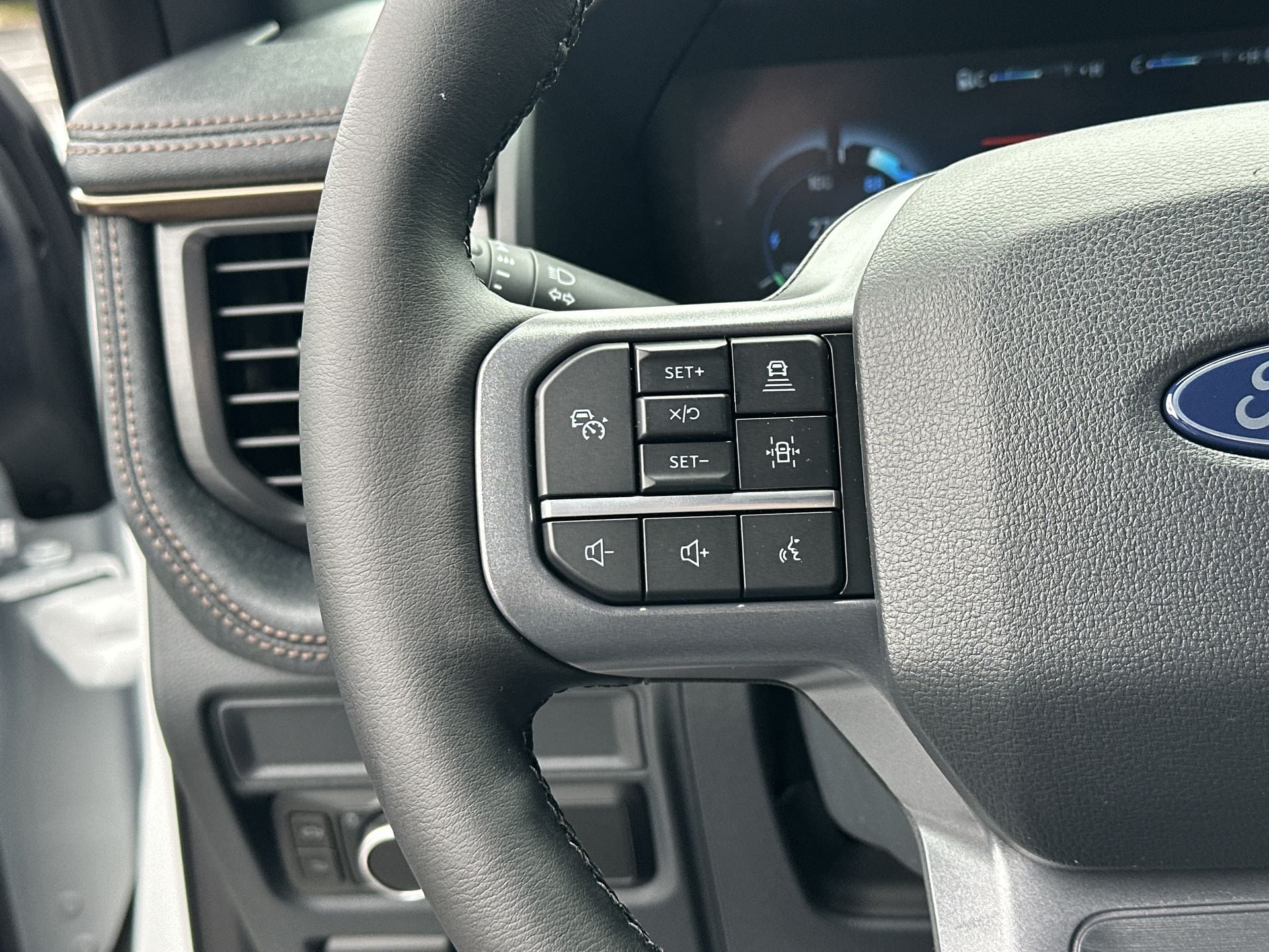 Thumbnail: 2025 Ford F-150 - 9