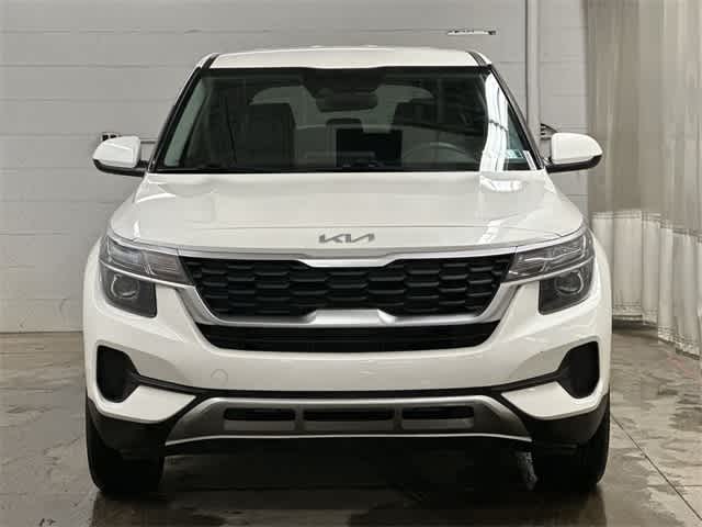 Thumbnail: 2023 Kia Seltos - 27