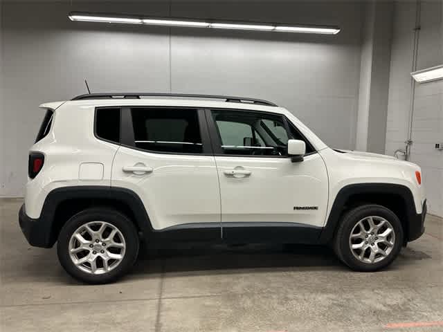 Thumbnail: 2018 Jeep Renegade - 3