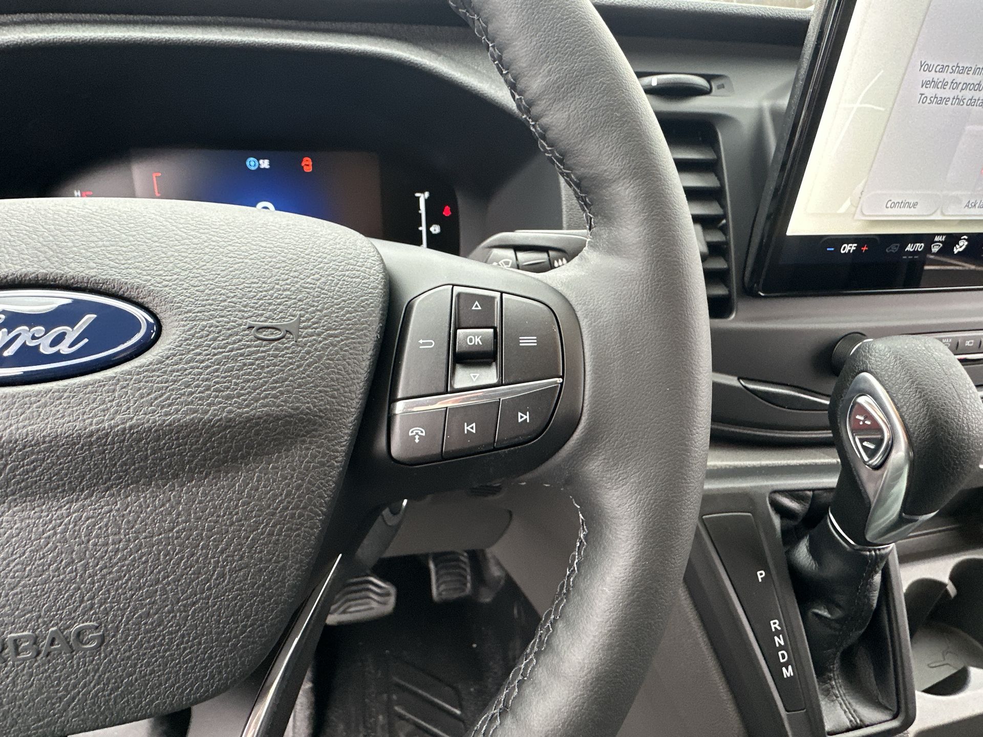 Thumbnail: 2026 Ford Transit Series - 9