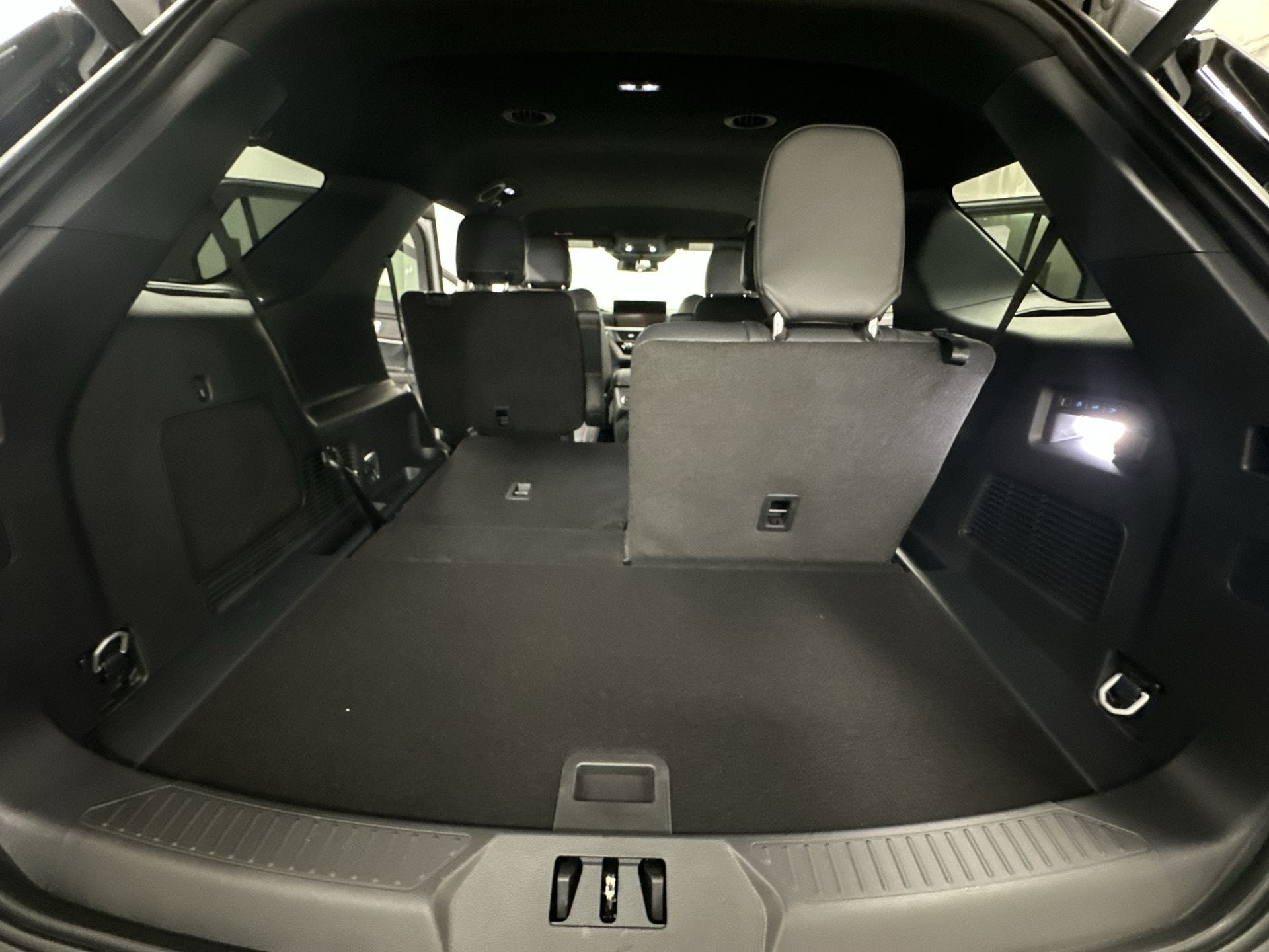 Thumbnail: 2026 Ford Explorer - 26