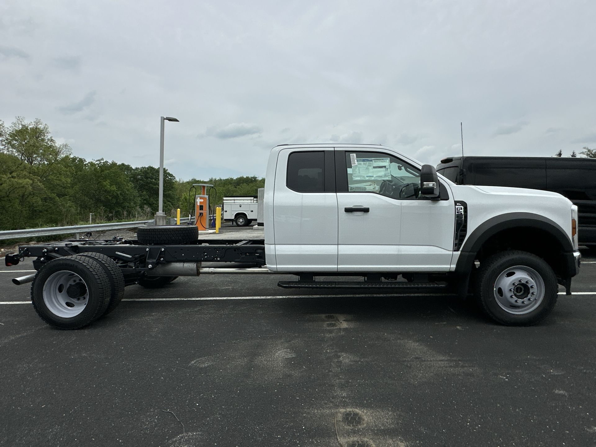 Thumbnail: 2025 Ford Econoline - 3