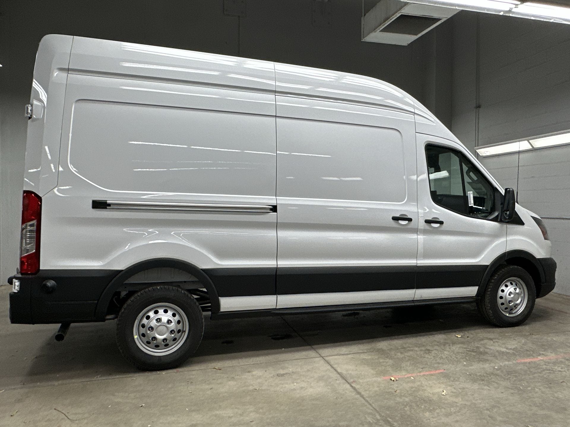 Thumbnail: 2026 Ford Transit Series - 3