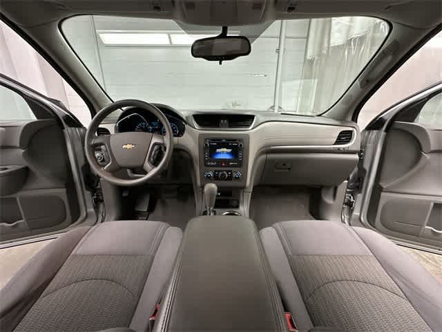 Thumbnail: 2014 Chevrolet Traverse - 17