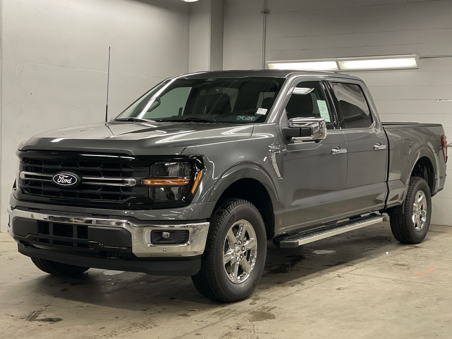 2024 Ford F-150 XLT -
                  Zelienople, PA