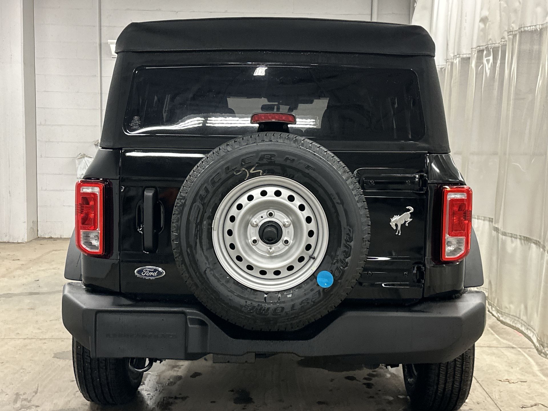 2025 Ford Bronco Base photo 4