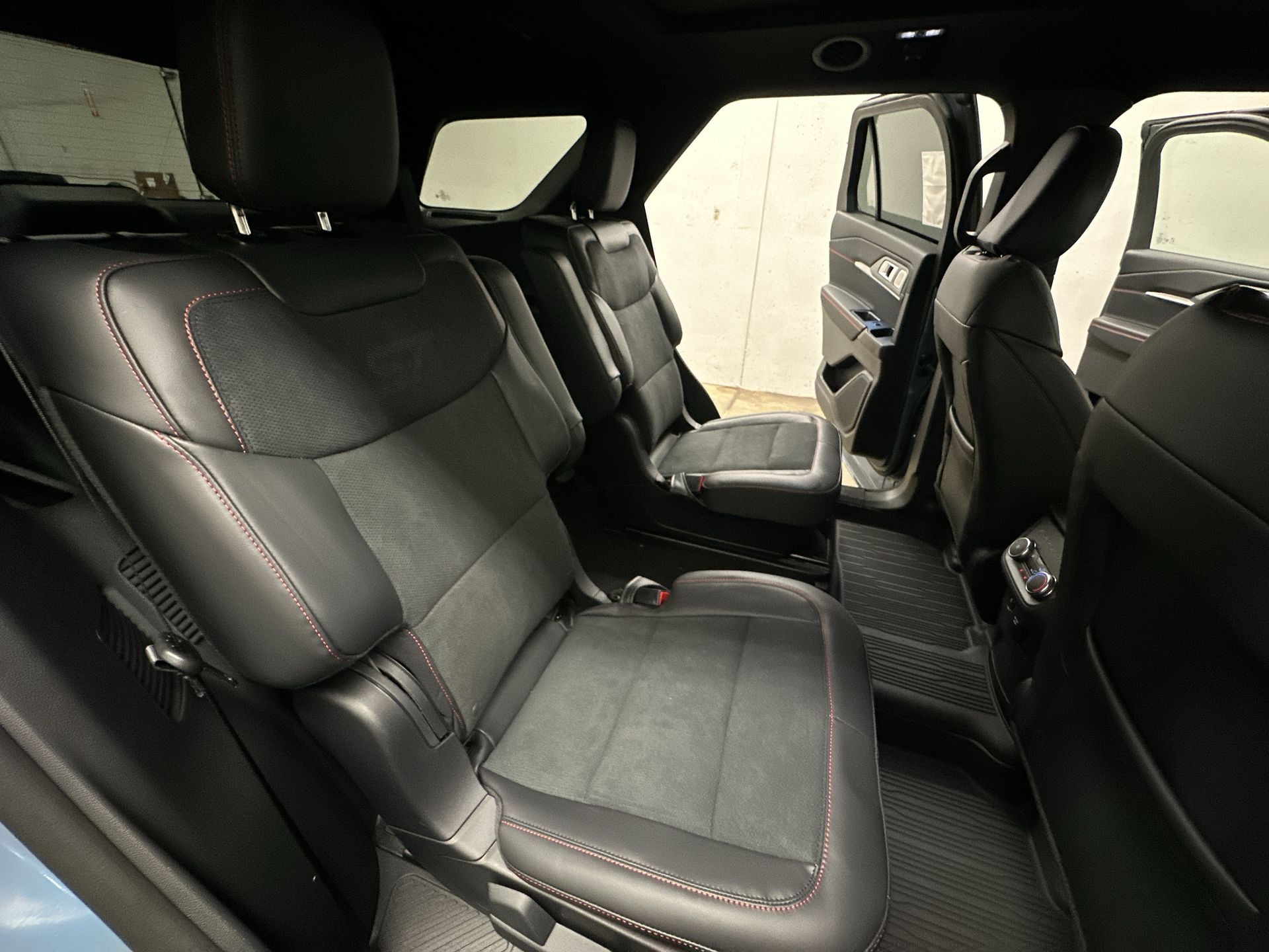 Thumbnail: 2026 Ford Explorer - 24