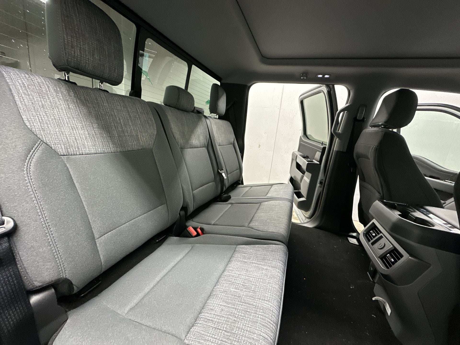 Thumbnail: 2026 Ford Econoline - 25