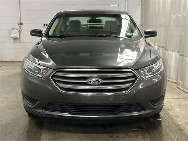 2015 Ford Taurus SE 26