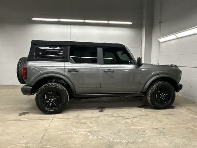 Thumbnail: 2022 Ford Bronco - 3