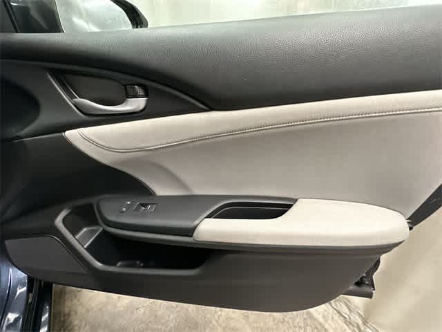 Thumbnail: 2019 Honda Insight - 21