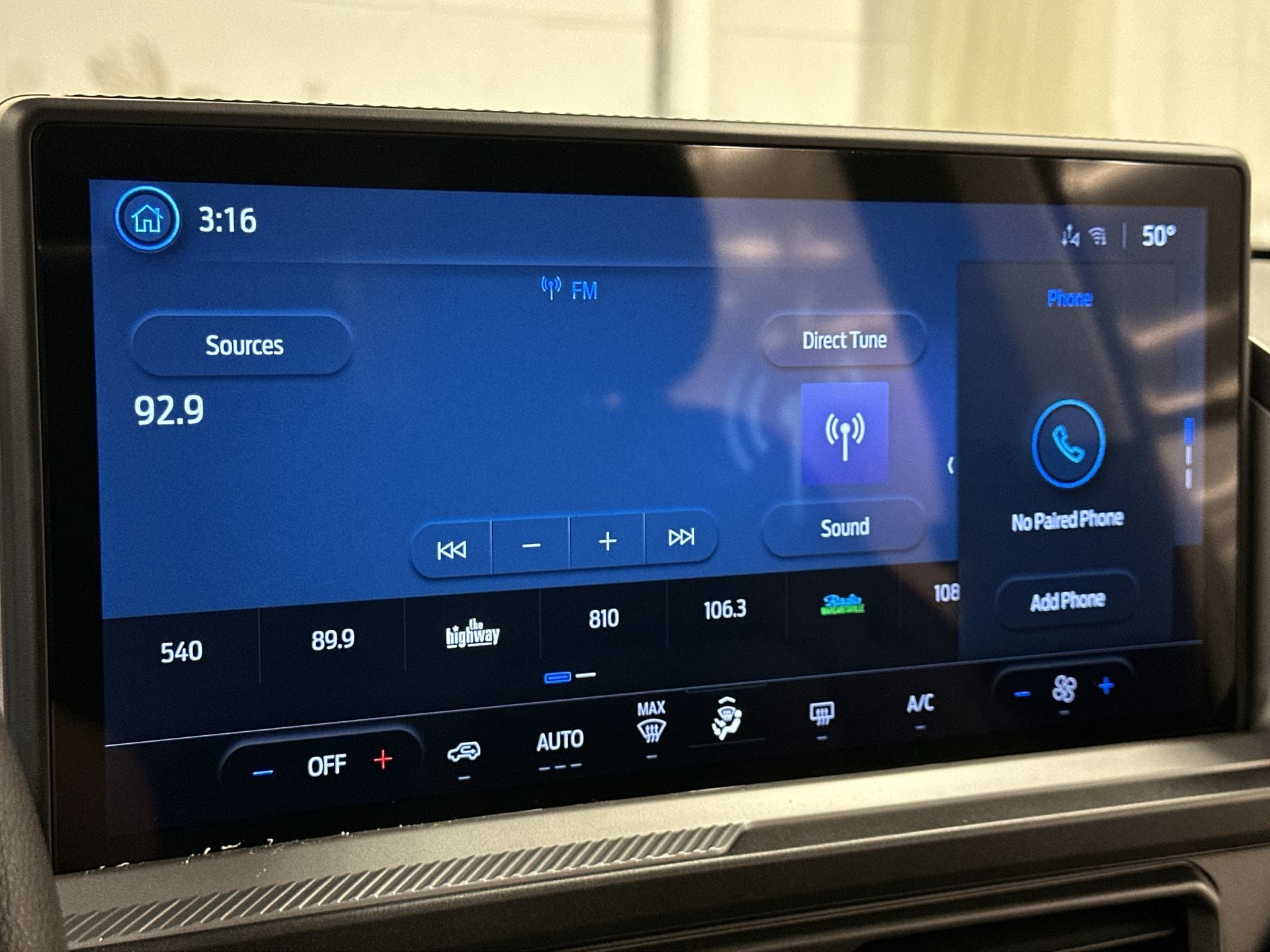 Thumbnail: 2026 Ford Bronco Sport - 11