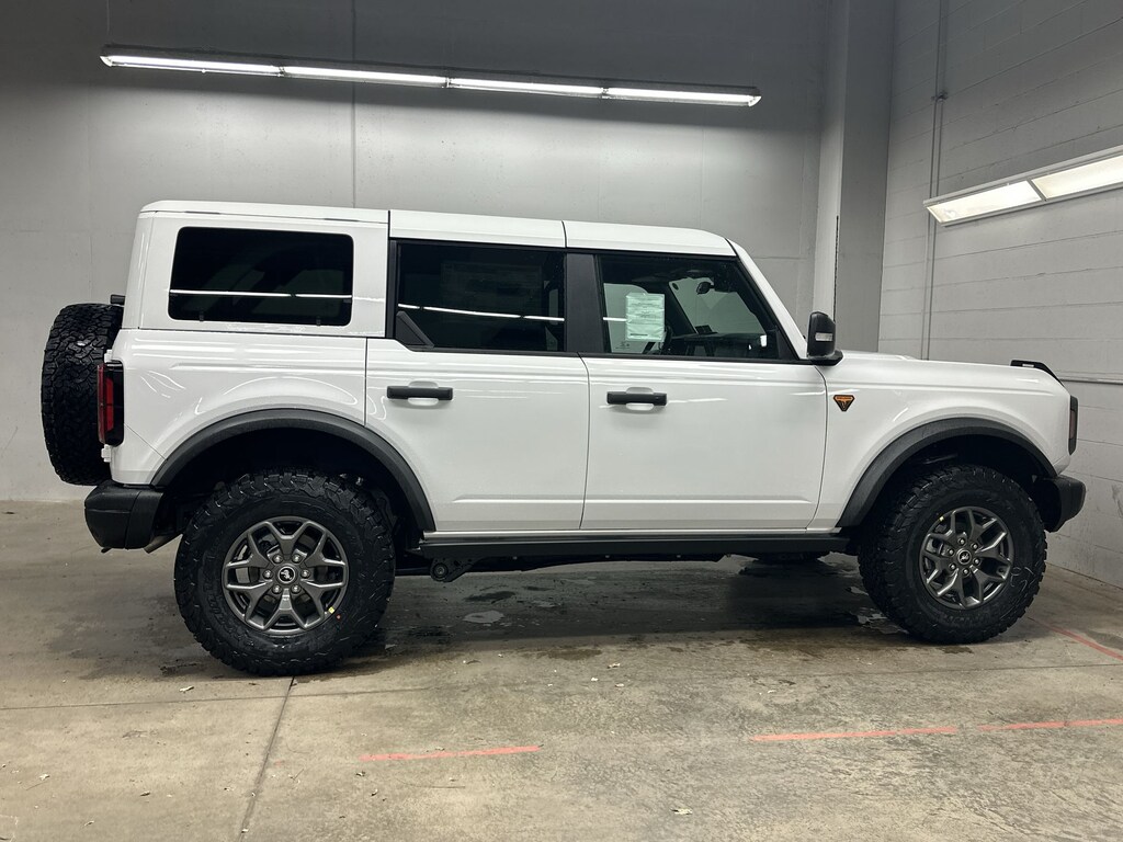 New 2025 Ford Bronco Badlands SUV
