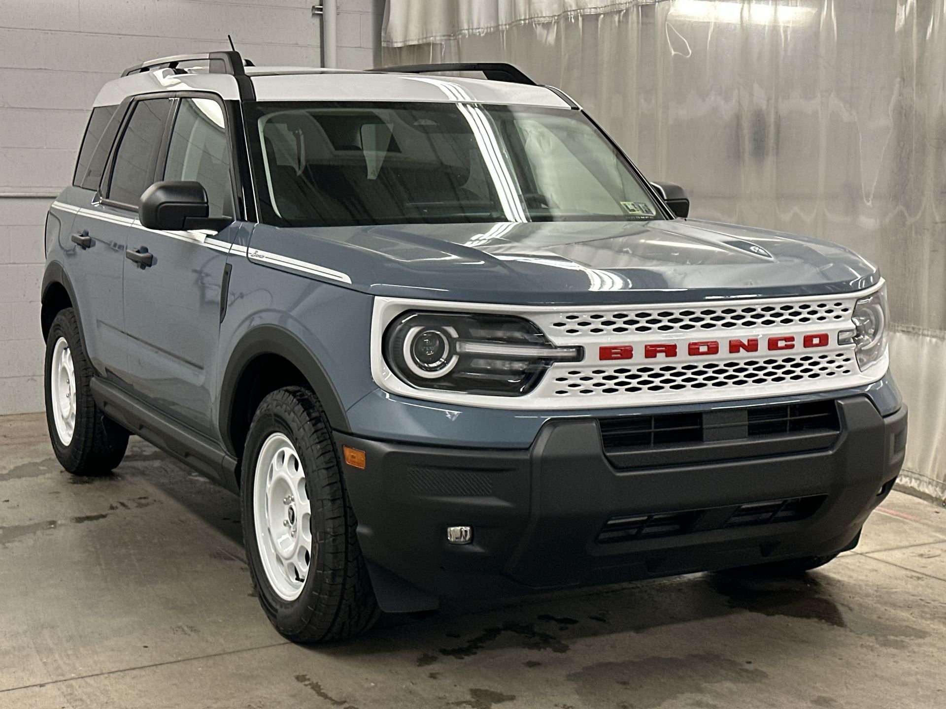 Thumbnail: 2025 Ford Bronco Sport - 30