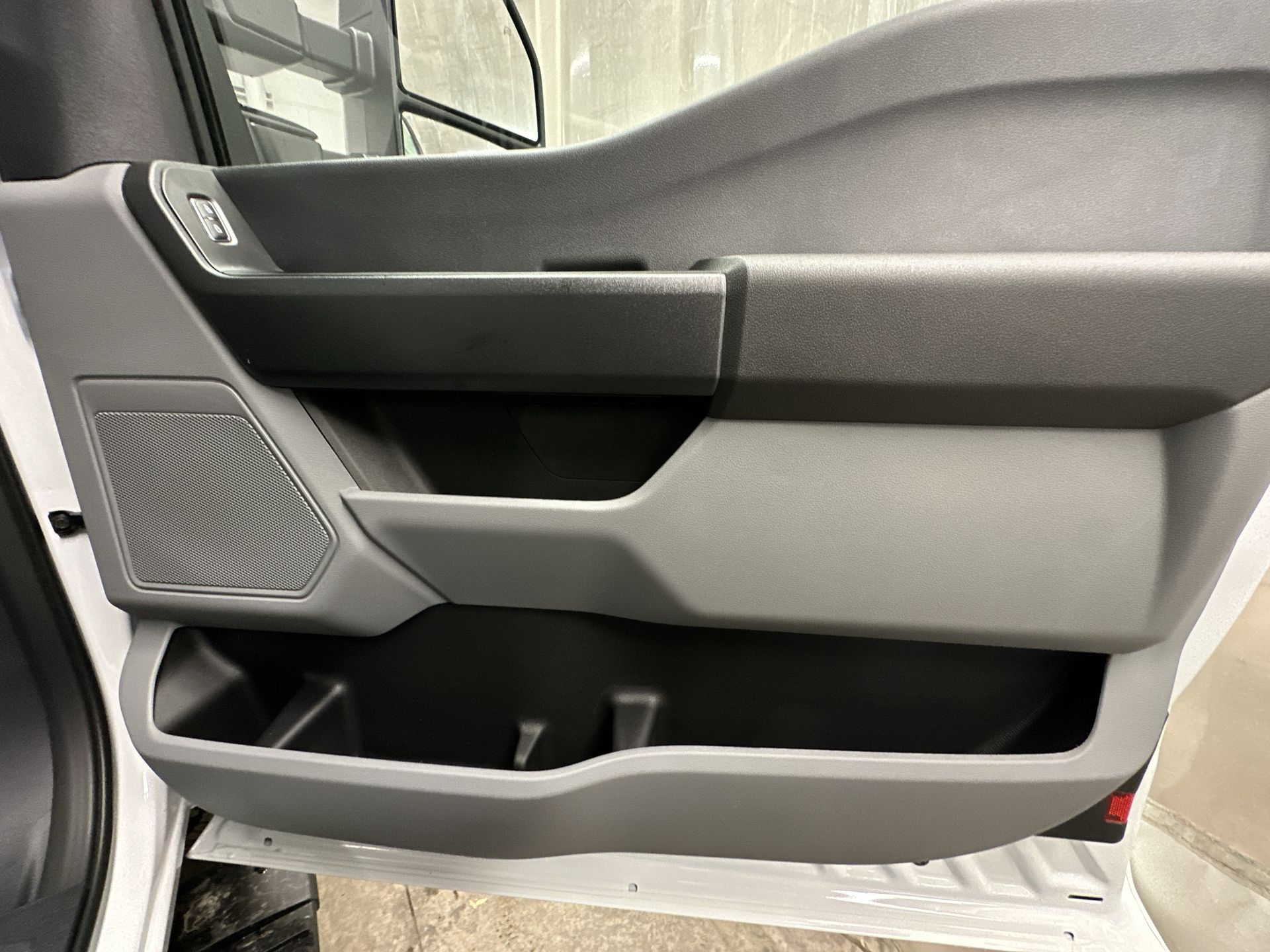 Thumbnail: 2026 Ford Econoline - 21