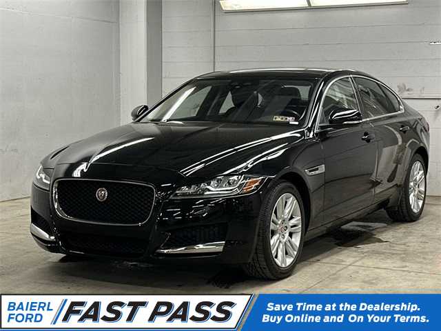 2016 Jaguar XF Premium -
                  Zelienople, PA