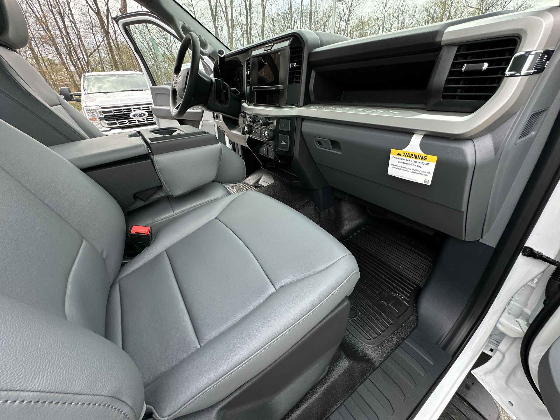 Thumbnail: 2025 Ford  - 16