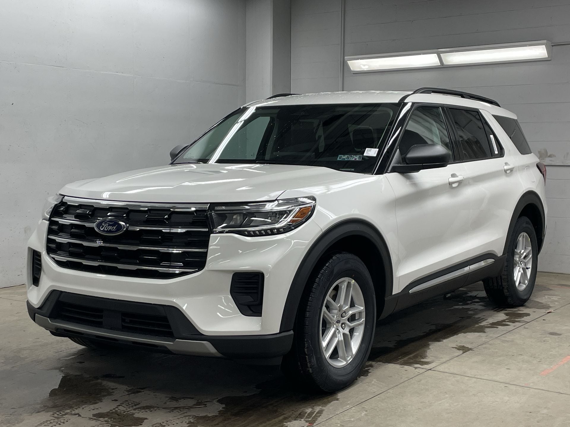2025 Ford Explorer Active -
                  Zelienople, PA