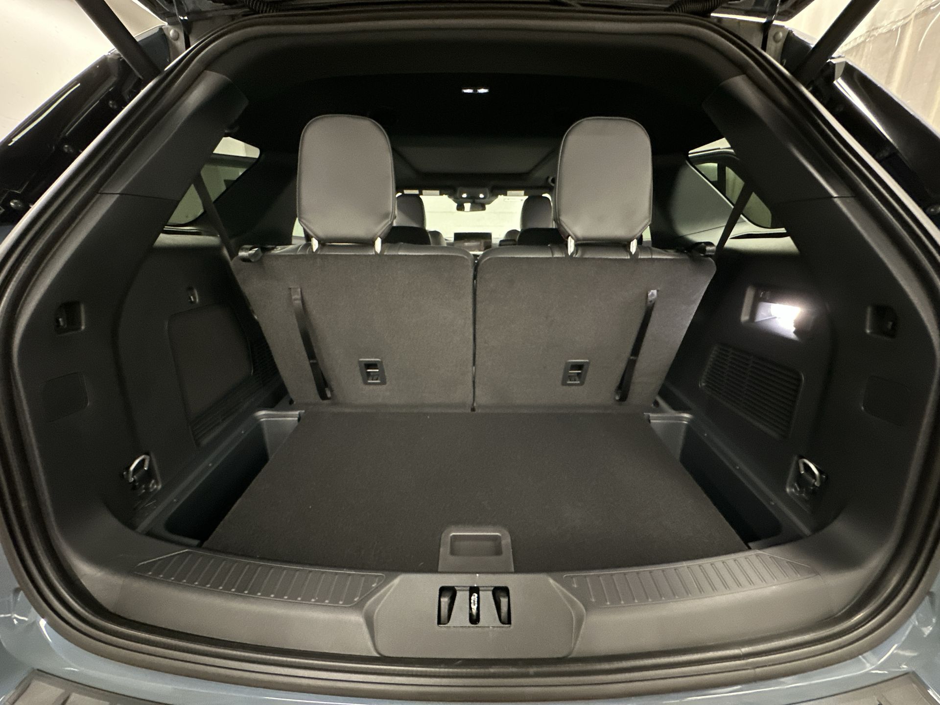 Thumbnail: 2025 Ford Explorer - 27