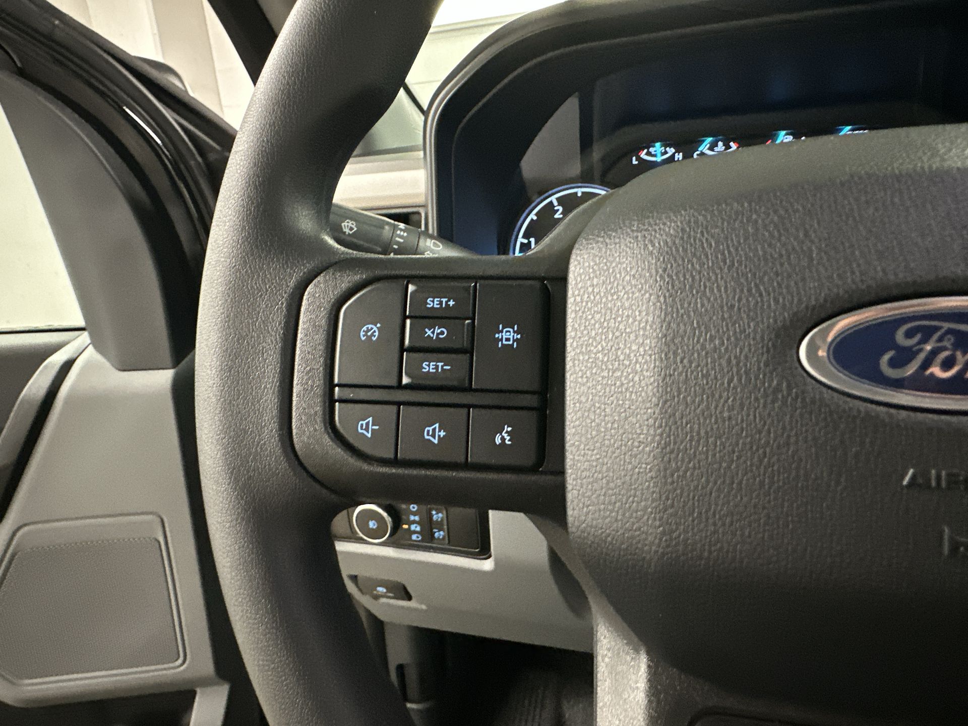 Thumbnail: 2026 Ford Econoline - 8