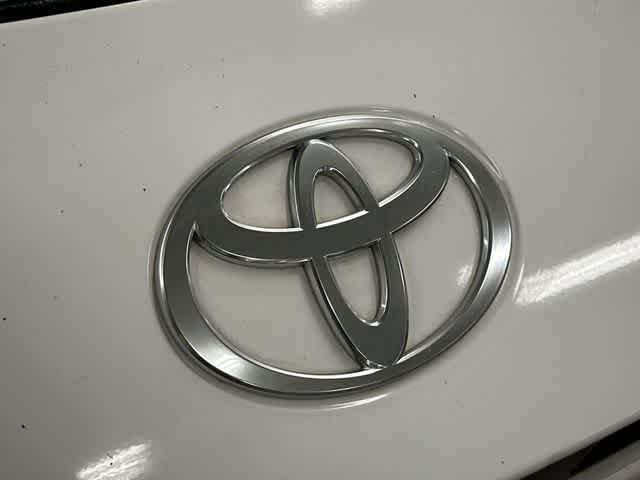 Thumbnail: 2025 Toyota Camry - 18