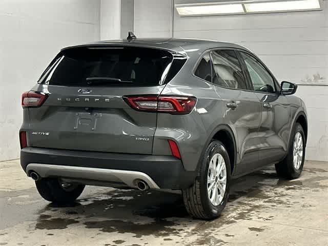 Thumbnail: 2025 Ford Escape - 32