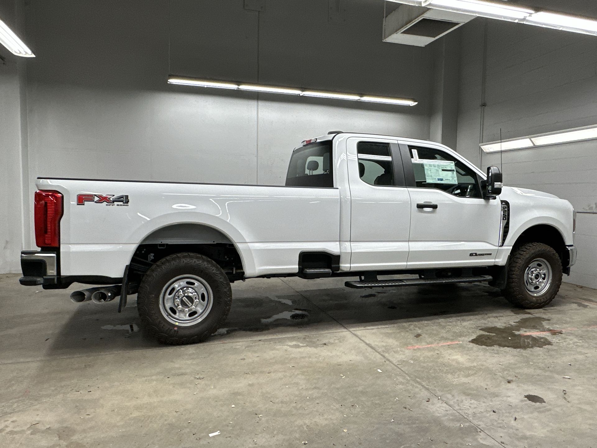 2026 Ford F-250 photo 2