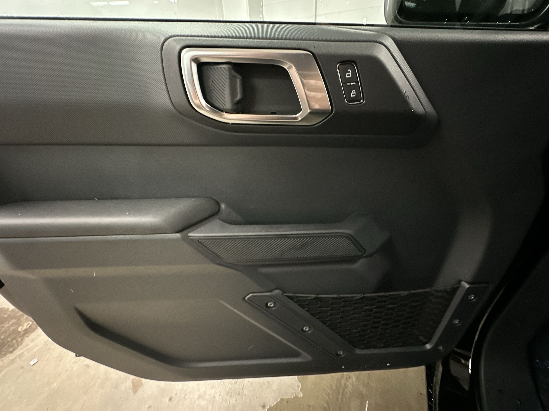 Thumbnail: 2025 Ford Bronco - 17