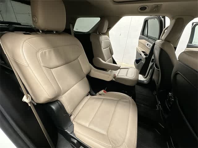 Thumbnail: 2020 Ford Explorer - 26