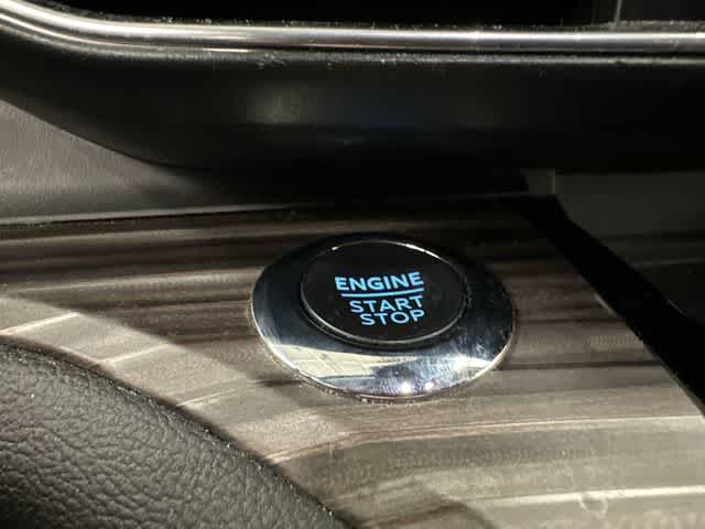 Thumbnail: 2022 Ford Explorer - 11