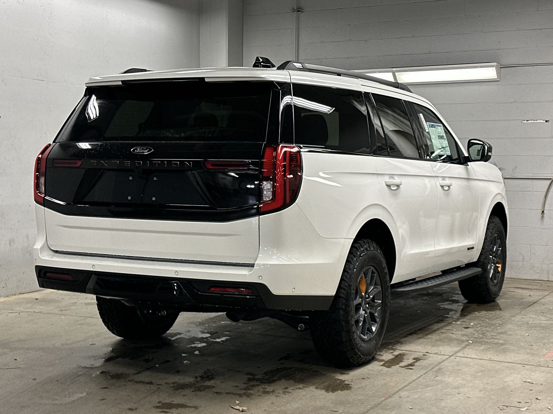 Thumbnail: 2025 Ford Expedition - 36