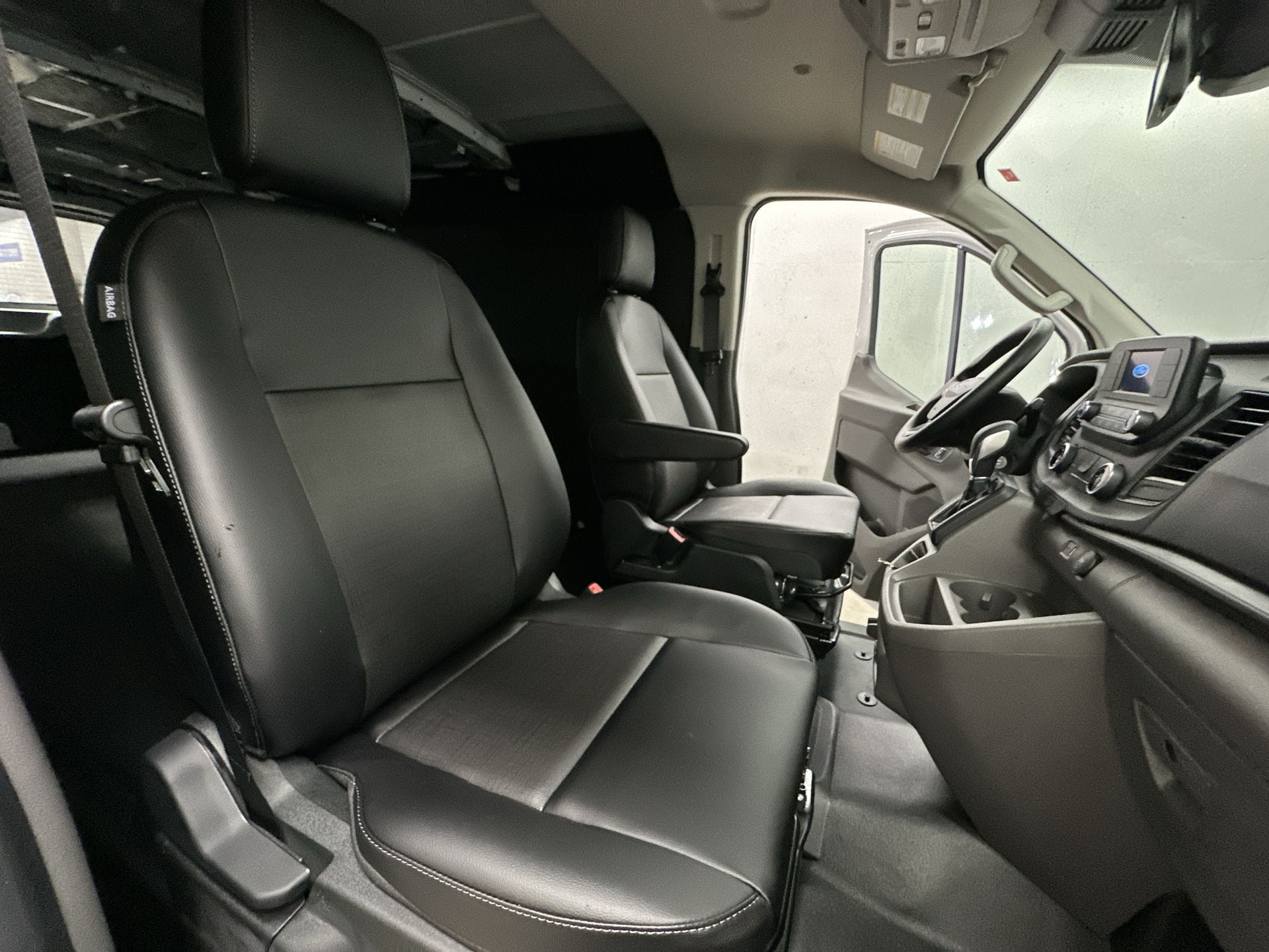 Thumbnail: 2025 Ford Transit Series - 18