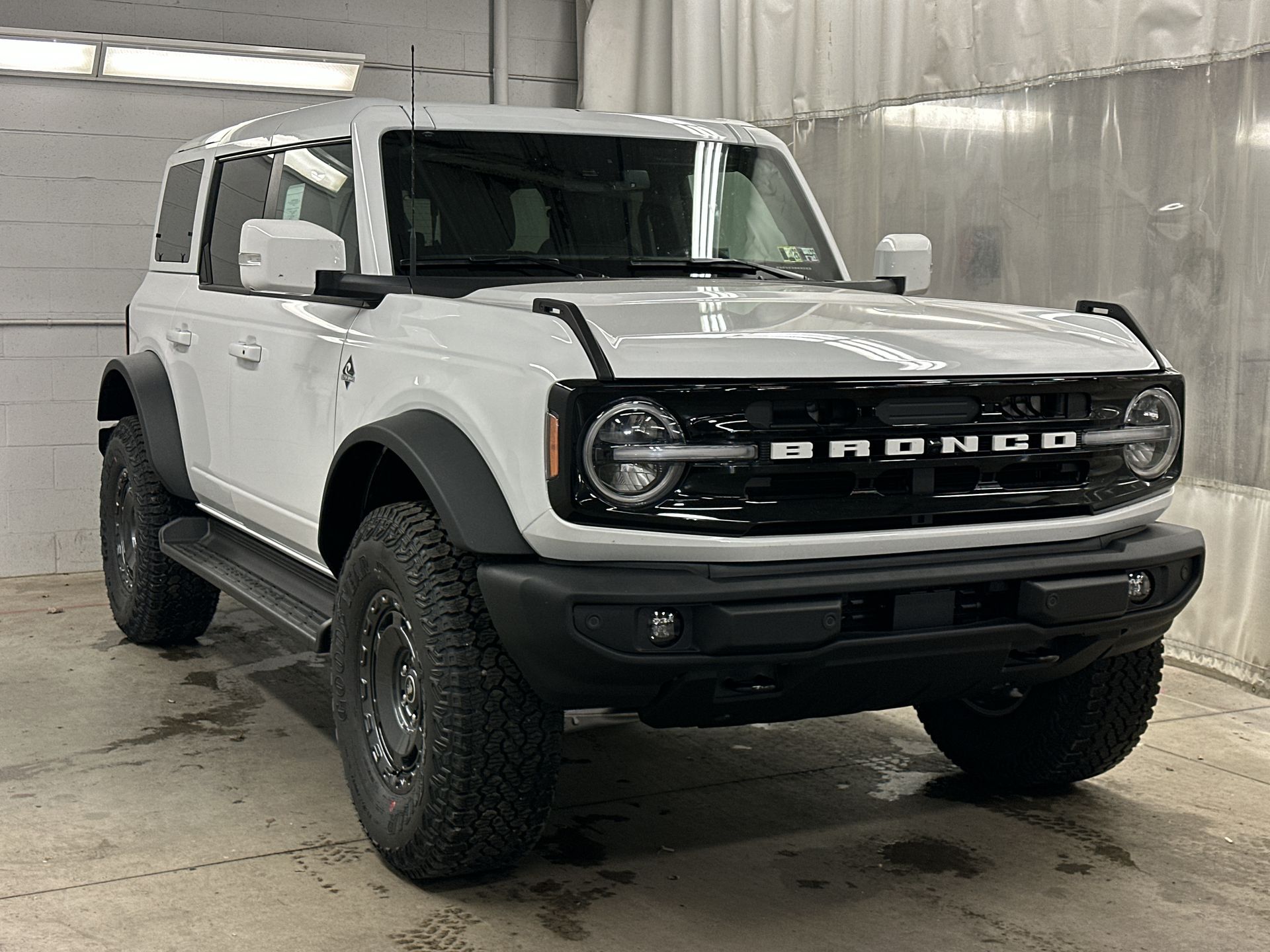 Thumbnail: 2025 Ford Bronco - 30