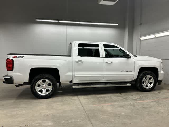 Thumbnail: 2018 Chevrolet Silverado 1500 - 3