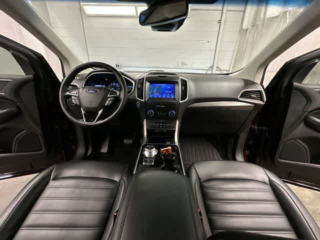 Thumbnail: 2020 Ford Edge - 21