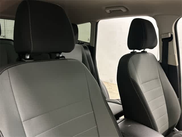 Thumbnail: 2016 Ford Escape - 15