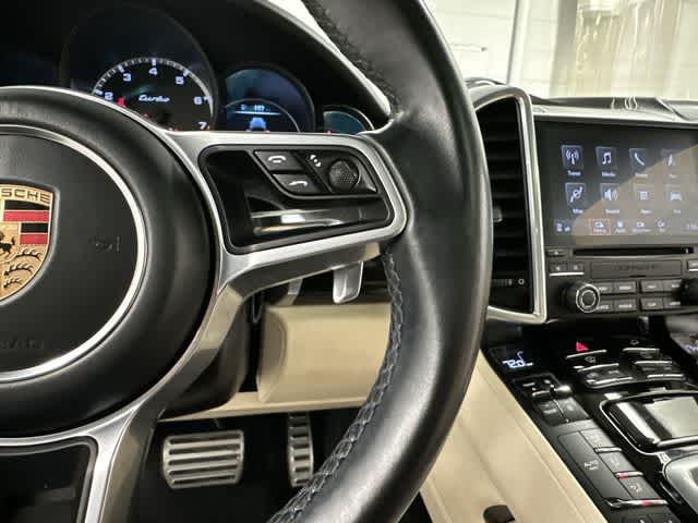 Thumbnail: 2017 Porsche Cayenne - 10