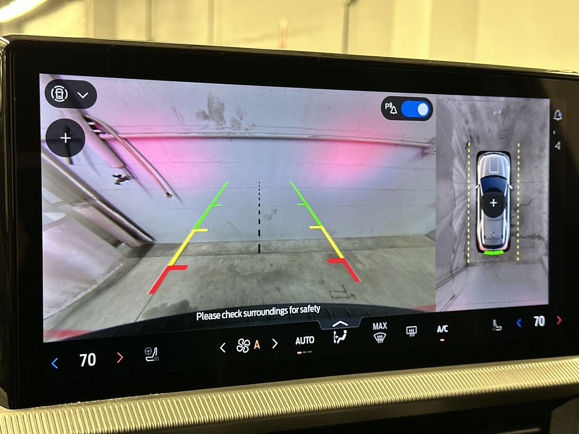 Thumbnail: 2025 Ford Explorer - 15