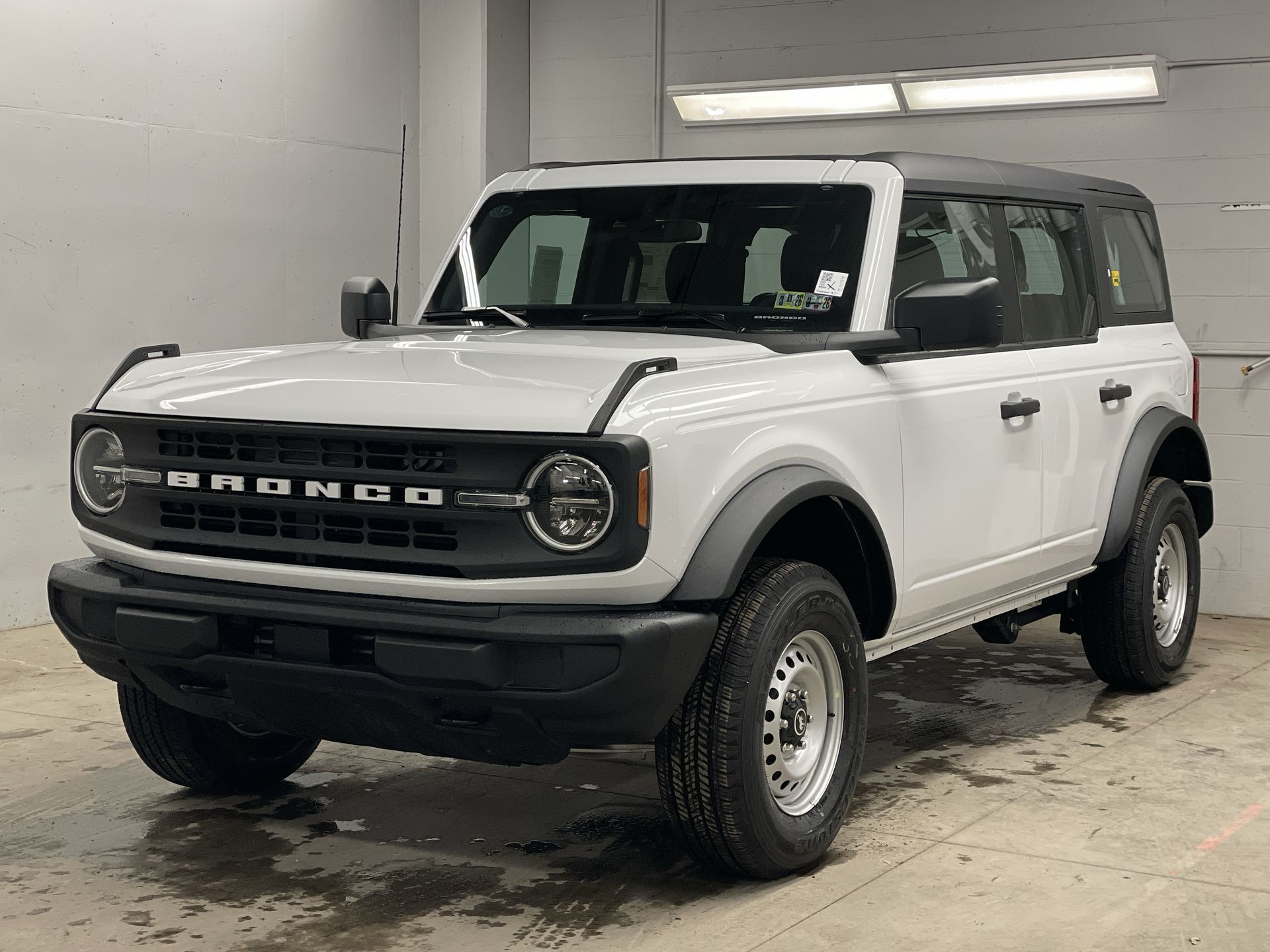 2025 Ford Bronco Base -
                  Zelienople, PA